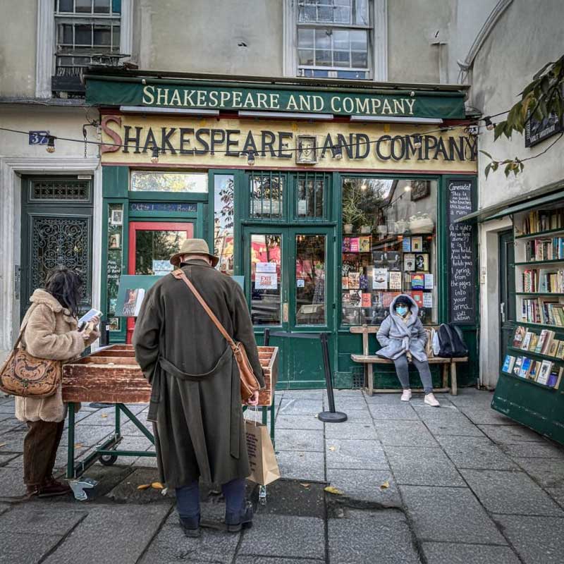 Left Bank Store Shakespeare & Co. Booknook Tonecheer