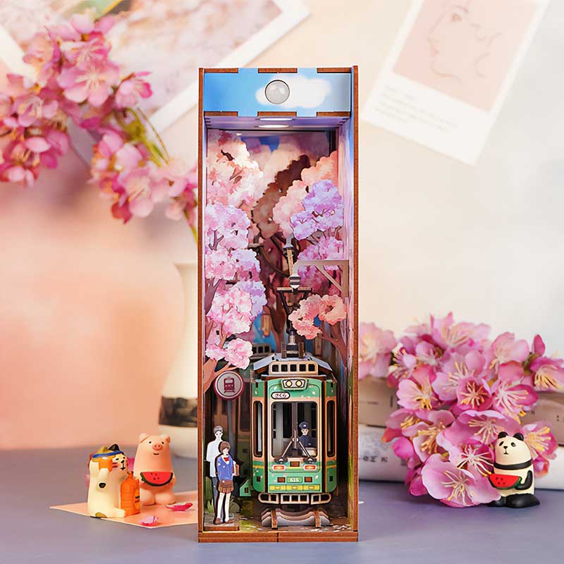 Sakura Travel Booknook Tonecheer