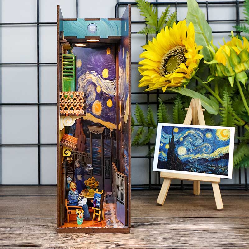 Vincent van Gogh Booknook Tonecheer