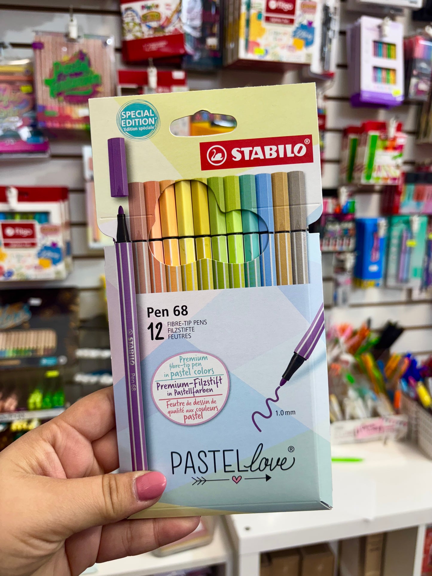 Set 12 lápices Pen 68 Pastel Love Stabilo