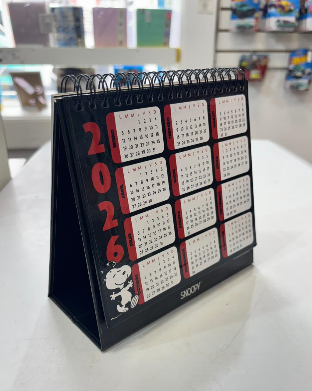 Calendario Snoopy 2026 de escritorio