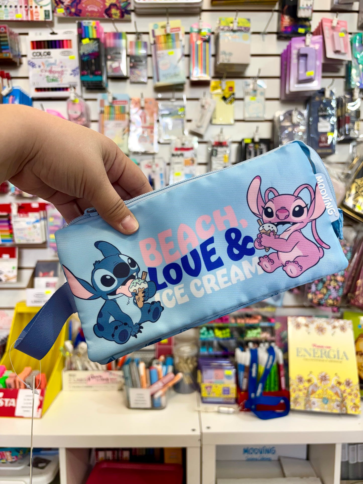 ESTUCHE CUÁDRUPLE STITCH - MOOVING