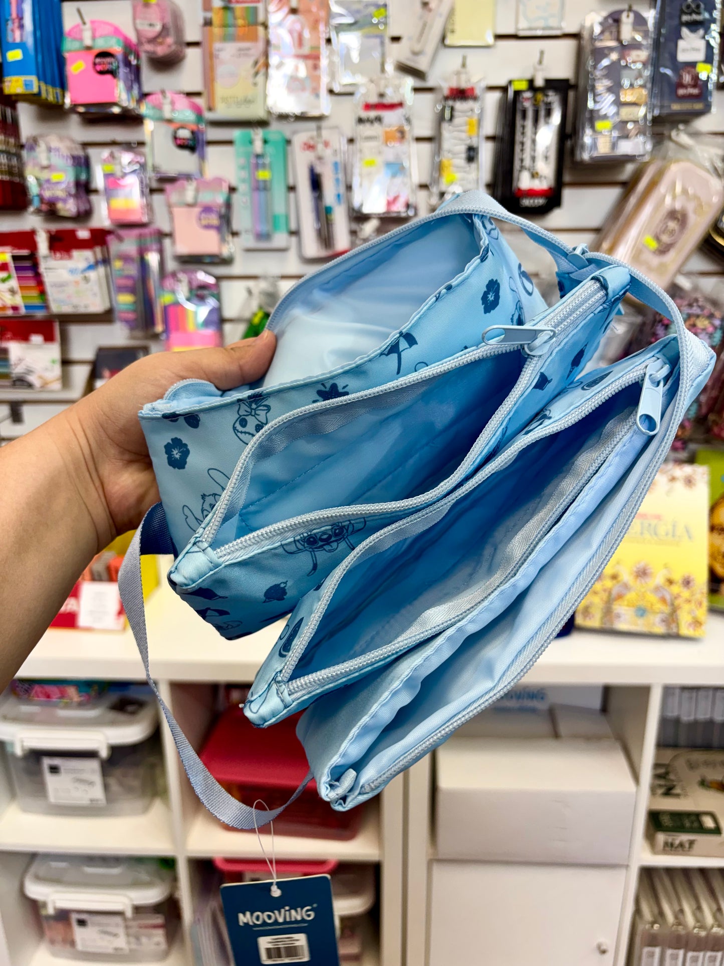 ESTUCHE CUÁDRUPLE STITCH - MOOVING