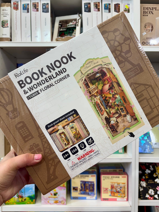 ARMABLE 3D BOOK NOOK FLORAL CORNER TGB09 - ROLIFE