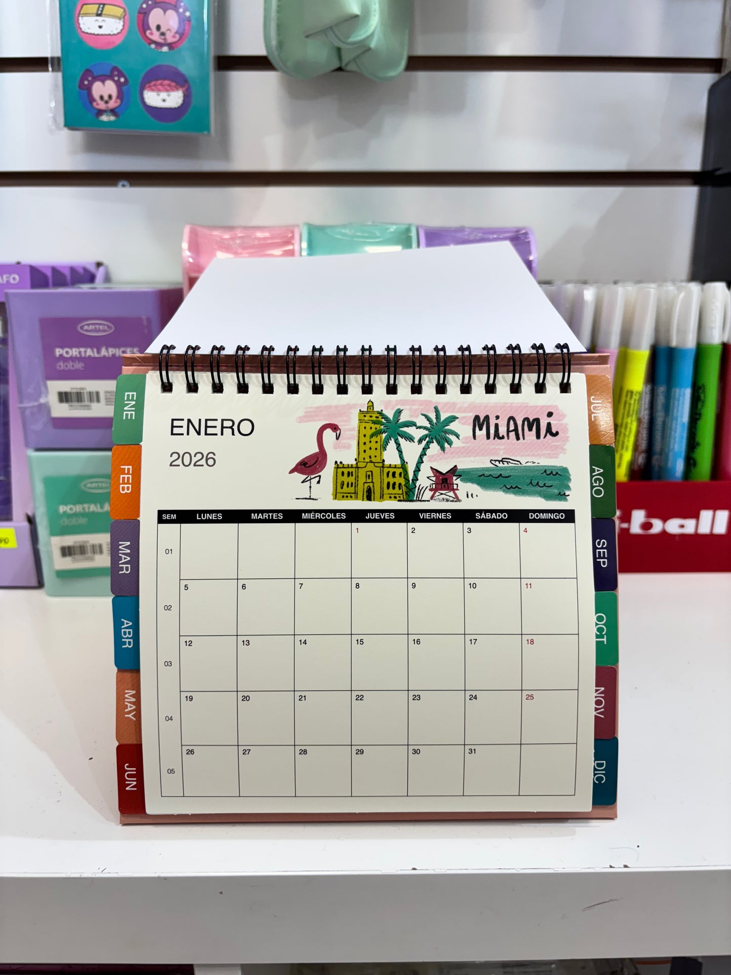 Calendario de escritorio 2026 viajes Artel